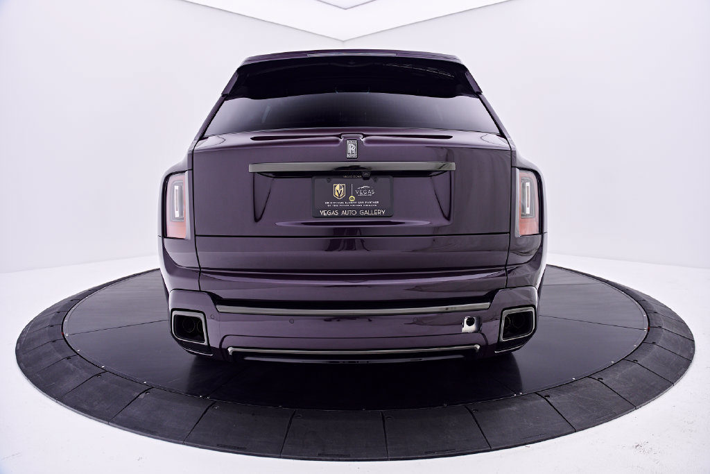 Used 2025 Rolls-Royce Cullinan Black Badge AWD/4WD image 15