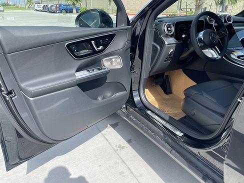 New 2025 Mercedes-Benz GLC 300 image 14