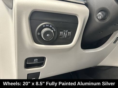 Used 2023 Jeep Grand Cherokee L Summit w/ Advanced Protech Group IV AWD/4WD image 23