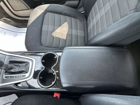 Used 2017 Ford Edge SEL AWD/4WD image 23