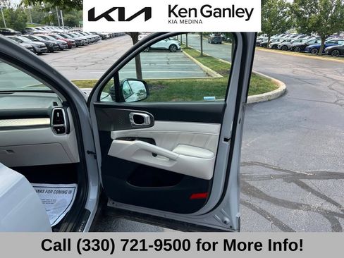 Certified 2023 Kia Sorento SX AWD/4WD image 58