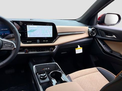 New 2026 Chevrolet Equinox ACTIV w/ Safety and Technology Package AWD/4WD image 25