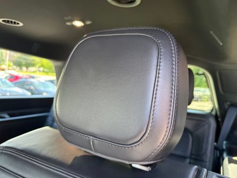 Used 2023 Lincoln Navigator Reserve AWD/4WD image 55