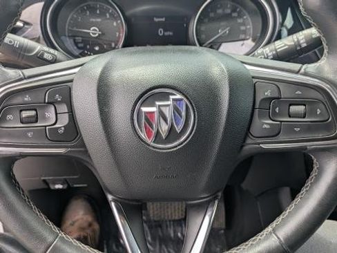 Used 2023 Buick Encore GX Essence AWD/4WD image 9