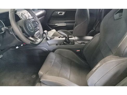 Used 2018 Ford Mustang Shelby GT350 RWD image 3