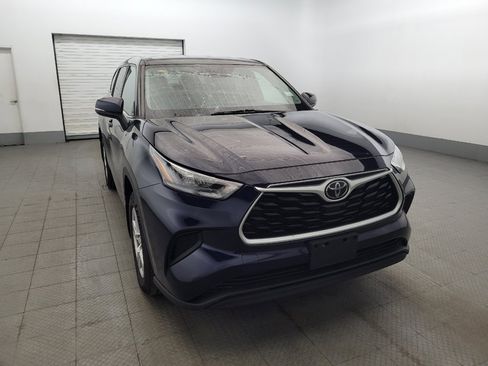 Used 2020 Toyota Highlander L AWD/4WD image 14