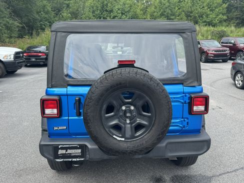 Used 2025 Jeep Wrangler Unlimited Sport AWD/4WD image 6
