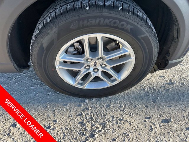 New 2026 Ford Explorer Active RWD image 9