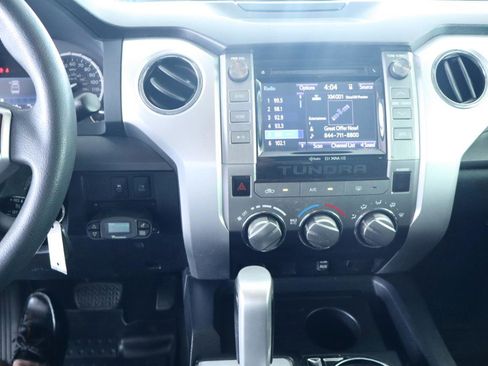 Used 2015 Toyota Tundra SR5 w/ SR5 Upgrade Package RWD image 23