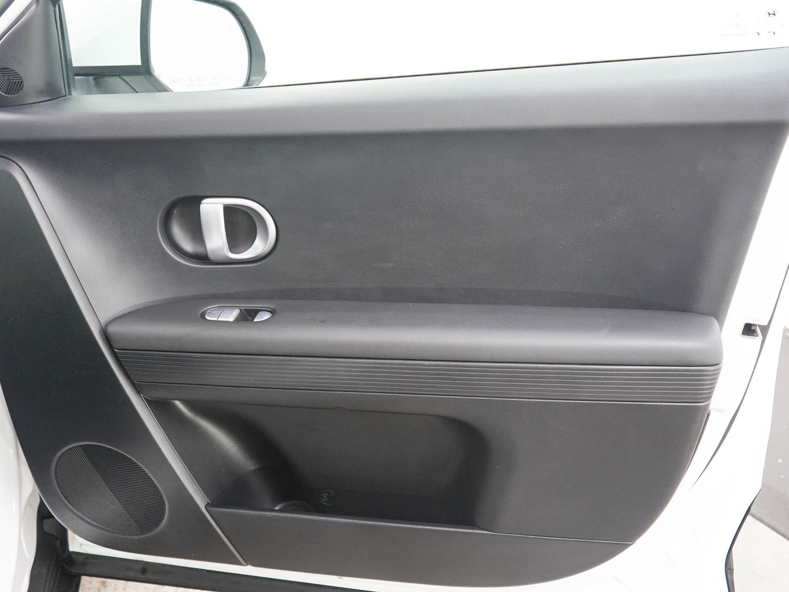 Certified 2024 Hyundai Ioniq 5 SE AWD/4WD image 10