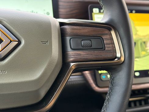 Used 2022 Rivian R1T Adventure image 25