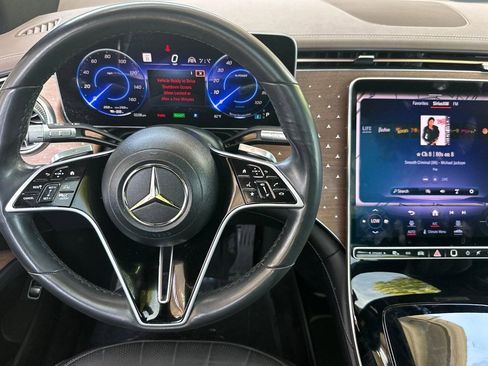 Certified 2023 Mercedes-Benz EQS 450+ SUV image 4