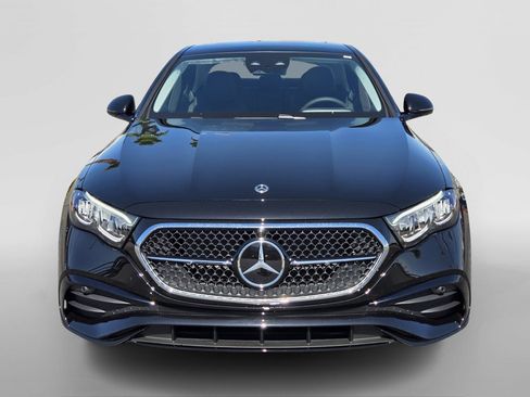 New 2026 Mercedes-Benz E 350 4MATIC Sedan image 9