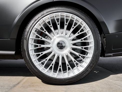 Used 2024 Land Rover Range Rover Long Wheelbase SE image 26