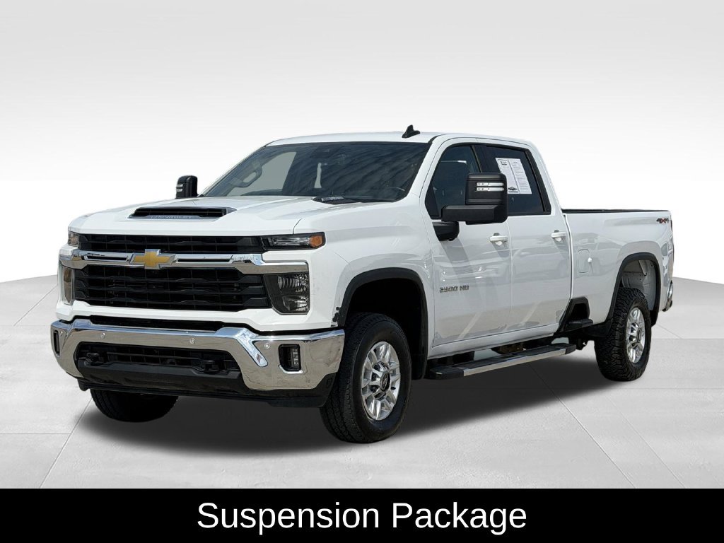 Used 2025 Chevrolet Silverado 2500 LT w/ Safety Package AWD/4WD image 5