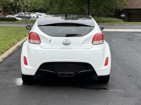Used 2014 Hyundai Veloster w/ Style Package 02 image 5