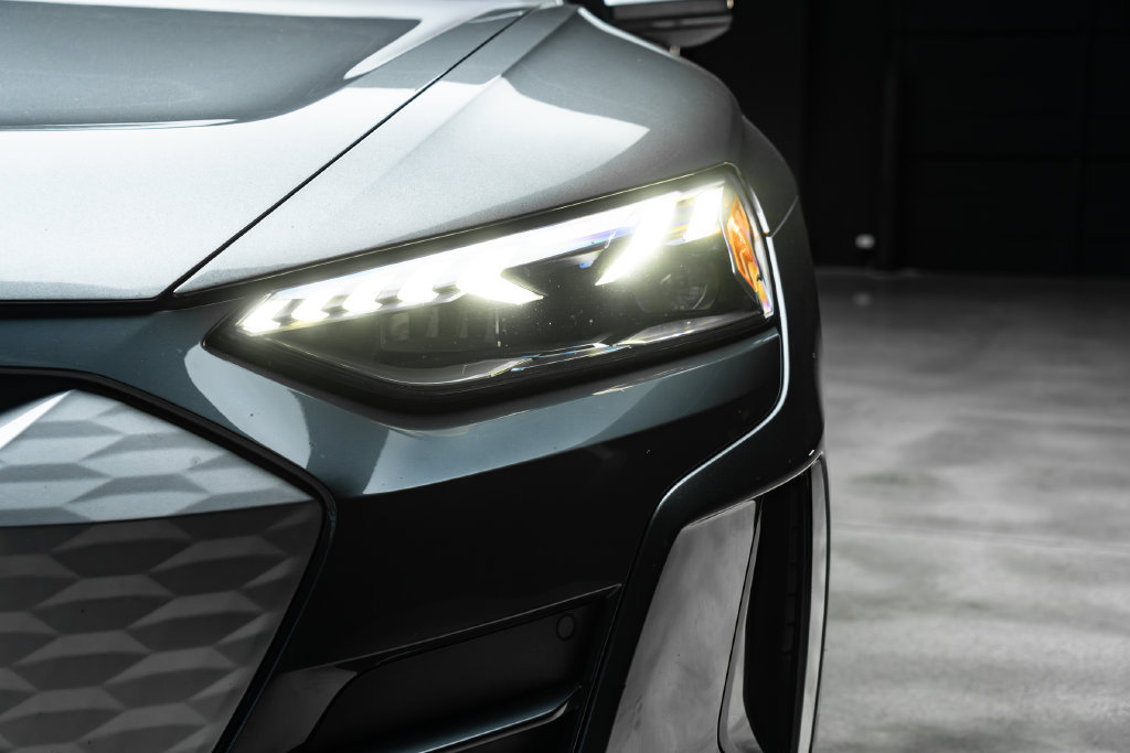 Used 2022 Audi e-tron GT Premium Plus AWD/4WD image 6