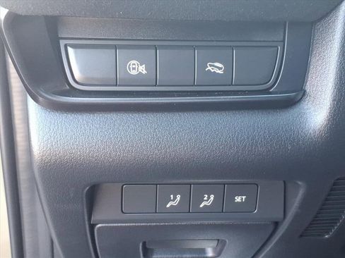 Used 2024 MAZDA CX-30 Carbon image 18