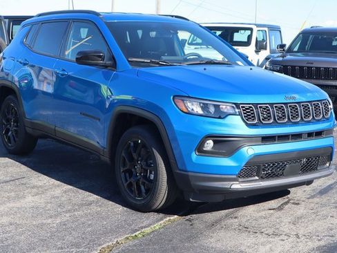 New 2026 Jeep Compass Latitude image 2