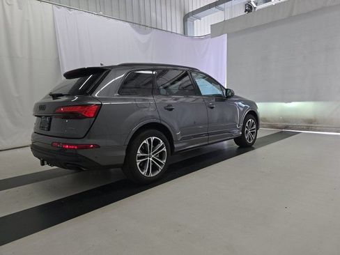 Used 2025 Audi Q7 2.0T Premium w/ Convenience Plus Package AWD/4WD image 3