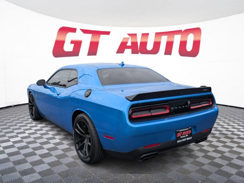Used 2023 Dodge Challenger SRT Hellcat RWD image 3