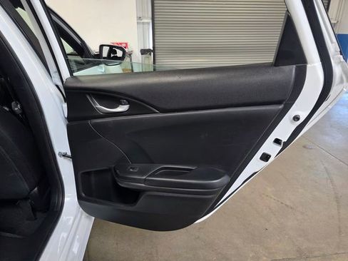 Used 2020 Honda Civic Sport image 15