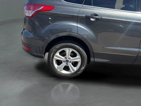 Used 2015 Ford Escape SE w/ Equipment Group 201A FWD image 50