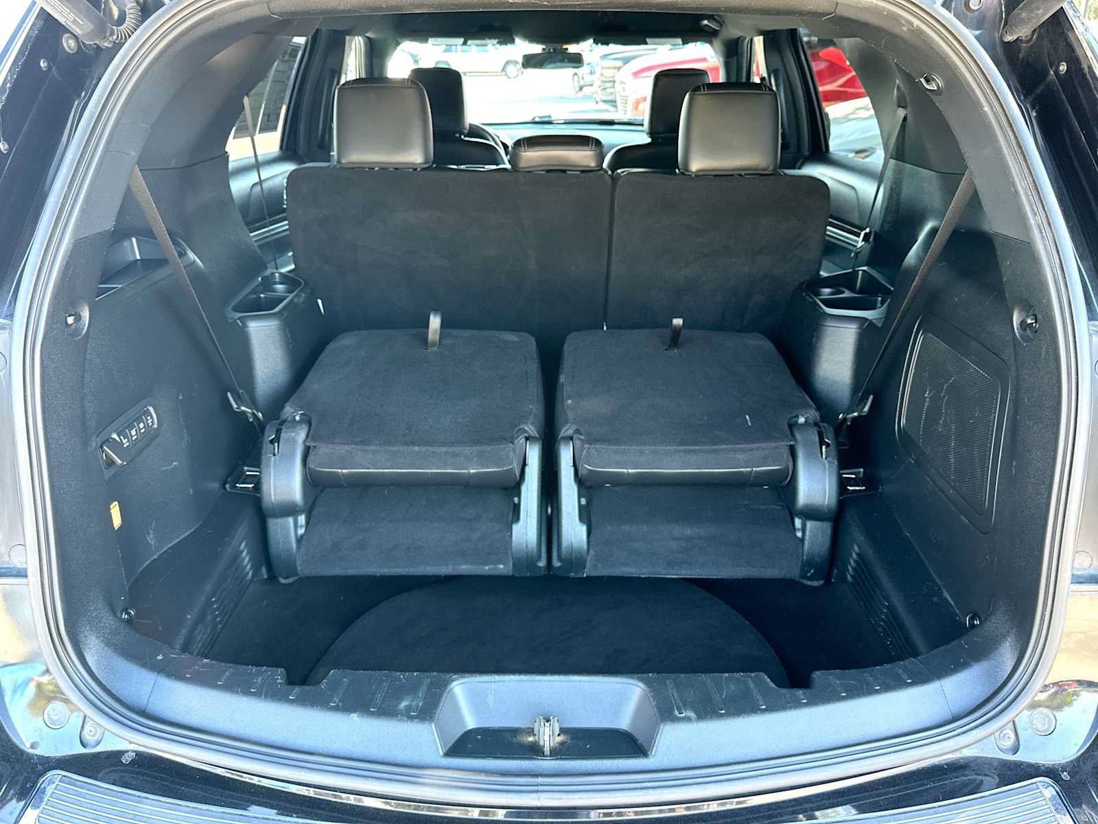 Used 2018 Ford Explorer Limited w/ Ford Safe & Smart Package AWD/4WD image 28
