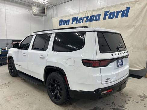 Used 2023 Jeep Wagoneer Series II w/ Convenience Group I image 6