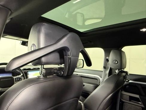 Certified 2024 Land Rover Defender 130 S image 22