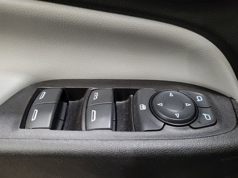Used 2019 Chevrolet Equinox LT w/ Sun & Navigation Package AWD/4WD image 27