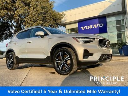 Certified 2025 Volvo XC40 B5 Core