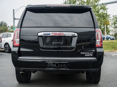 Used 2018 GMC Yukon Denali image 6