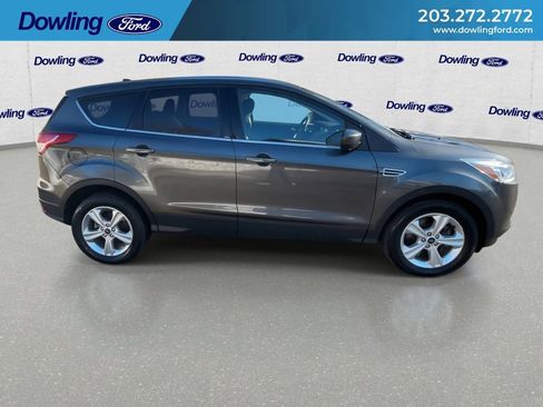 Used 2016 Ford Escape SE image 5
