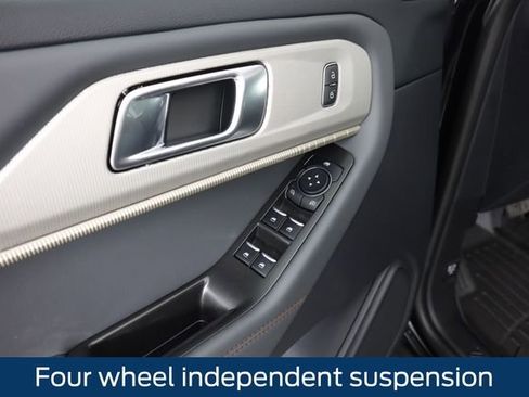 New 2026 Ford Explorer Active w/ Active Comfort Package image 25