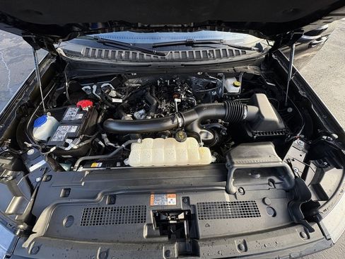 Certified 2025 Ford Expedition Max Platinum image 41