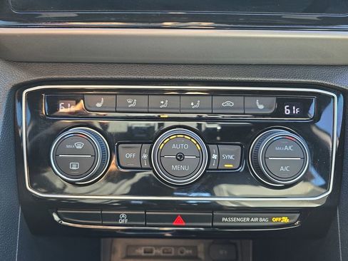 Used 2020 Volkswagen Atlas Cross Sport SEL image 27