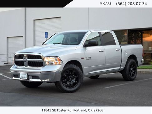 Used 2014 RAM 1500 Classic SLT AWD/4WD image 2