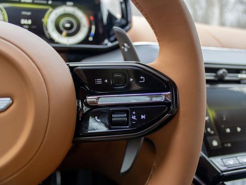 New 2026 Aston Martin V8 Vantage S image 18