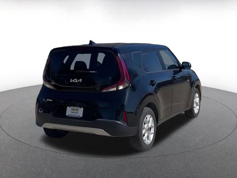 Used 2025 Kia Soul LX w/ LX Technology Package image 14