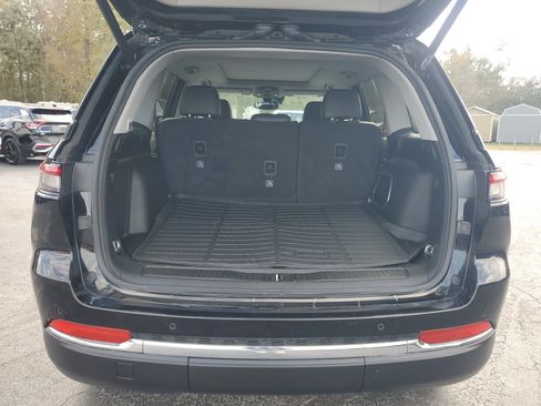 Used 2023 Jeep Grand Cherokee 4WD 4xe image 25