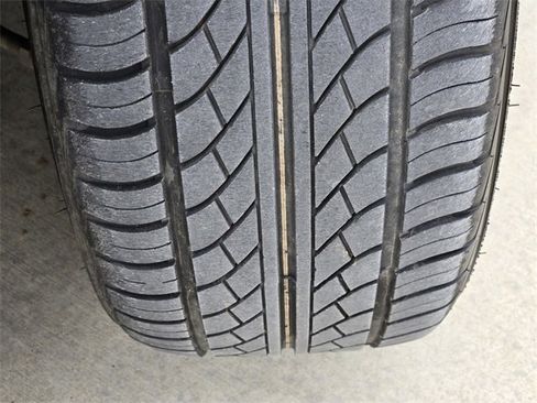 Used 2023 Dodge Challenger SXT image 12