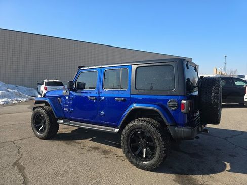 Used 2020 Jeep Wrangler Unlimited Sahara image 7