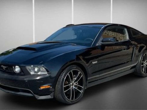 Used 2011 Ford Mustang GT Premium w/ Electronics Pkg RWD image 3