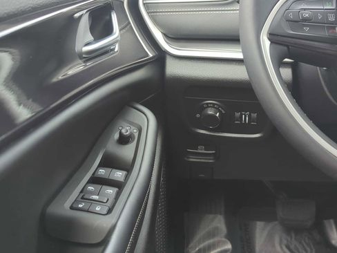 Used 2023 Jeep Grand Cherokee L Laredo w/ Luxury Tech Group I AWD/4WD image 20