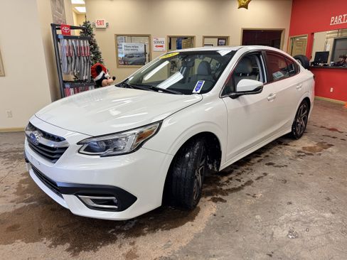 Used 2021 Subaru Legacy Limited image 3