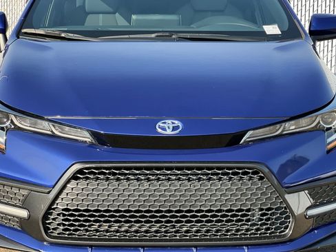 Used 2021 Toyota Corolla SE w/ SE Premium Package FWD image 15