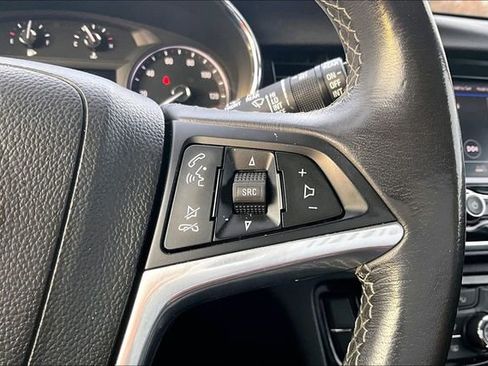 Used 2022 Buick Encore Preferred w/ Safety Package image 11