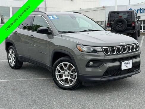 Used 2023 Jeep Compass Latitude AWD/4WD image 1