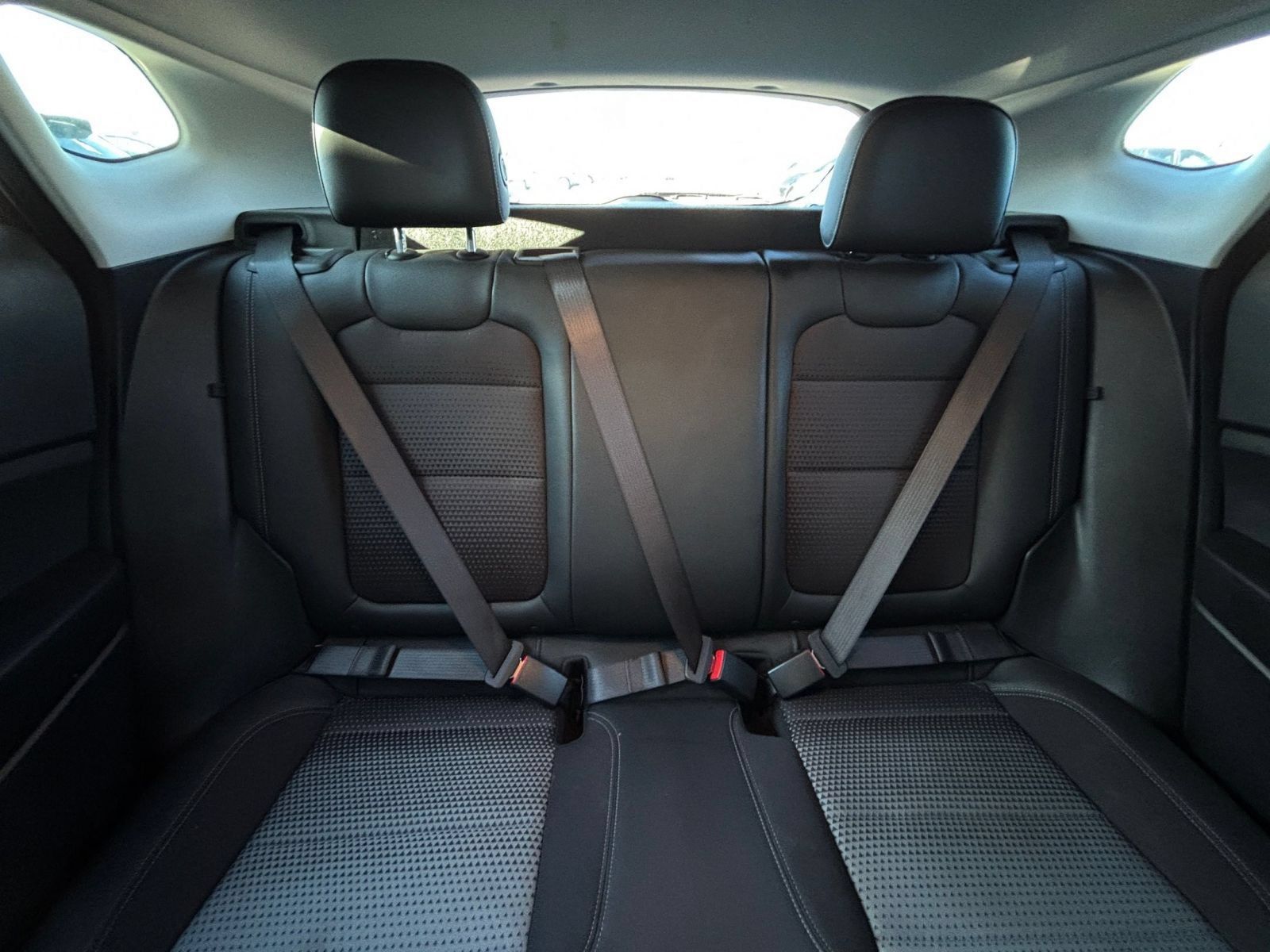 Used 2025 Chevrolet Trax LT FWD image 37